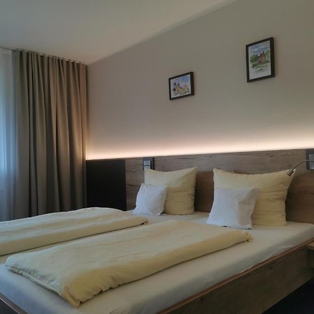 Hotel Am Regenbogen Cham Extérieur photo
