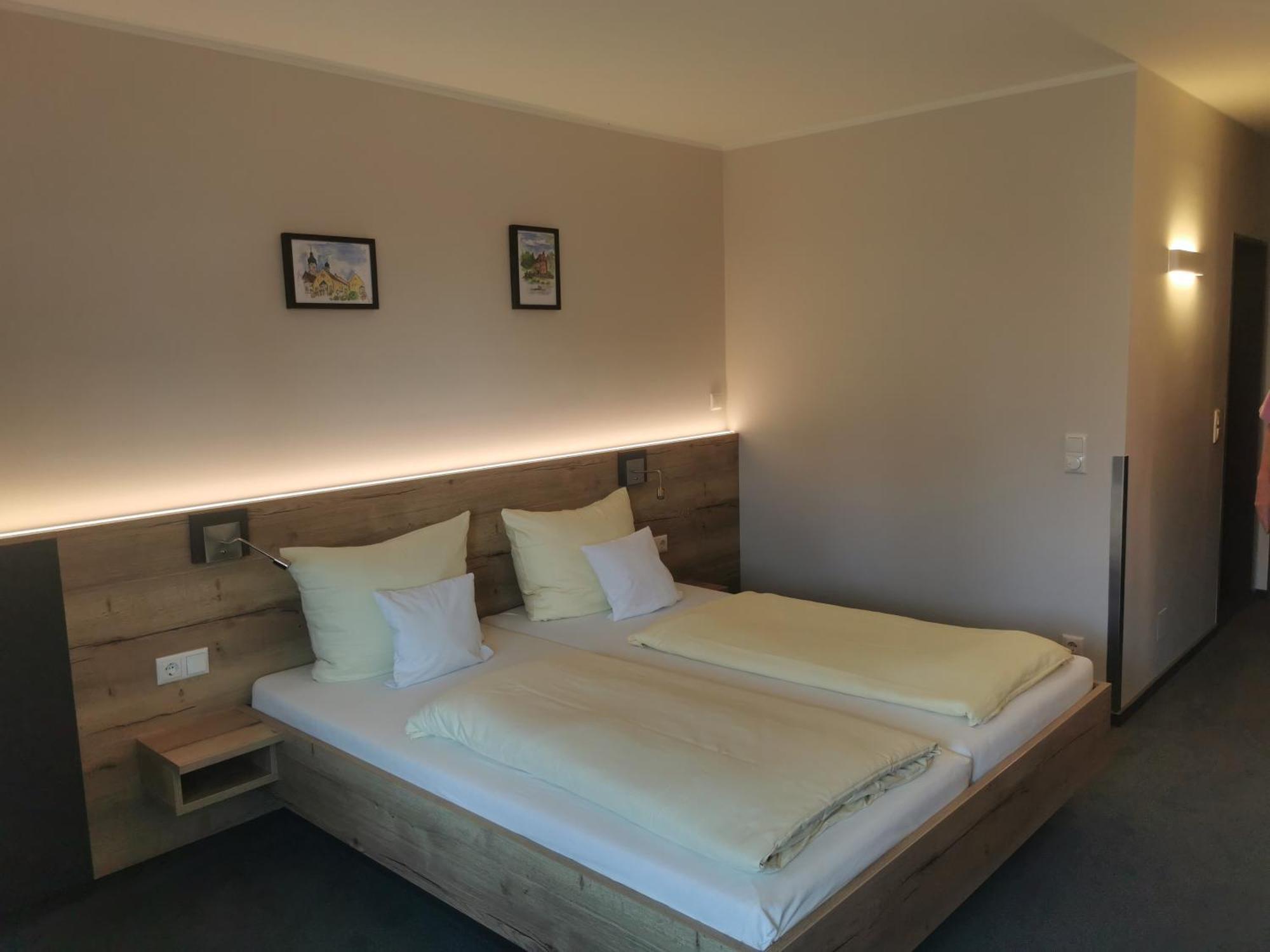 Hotel Am Regenbogen Cham Extérieur photo