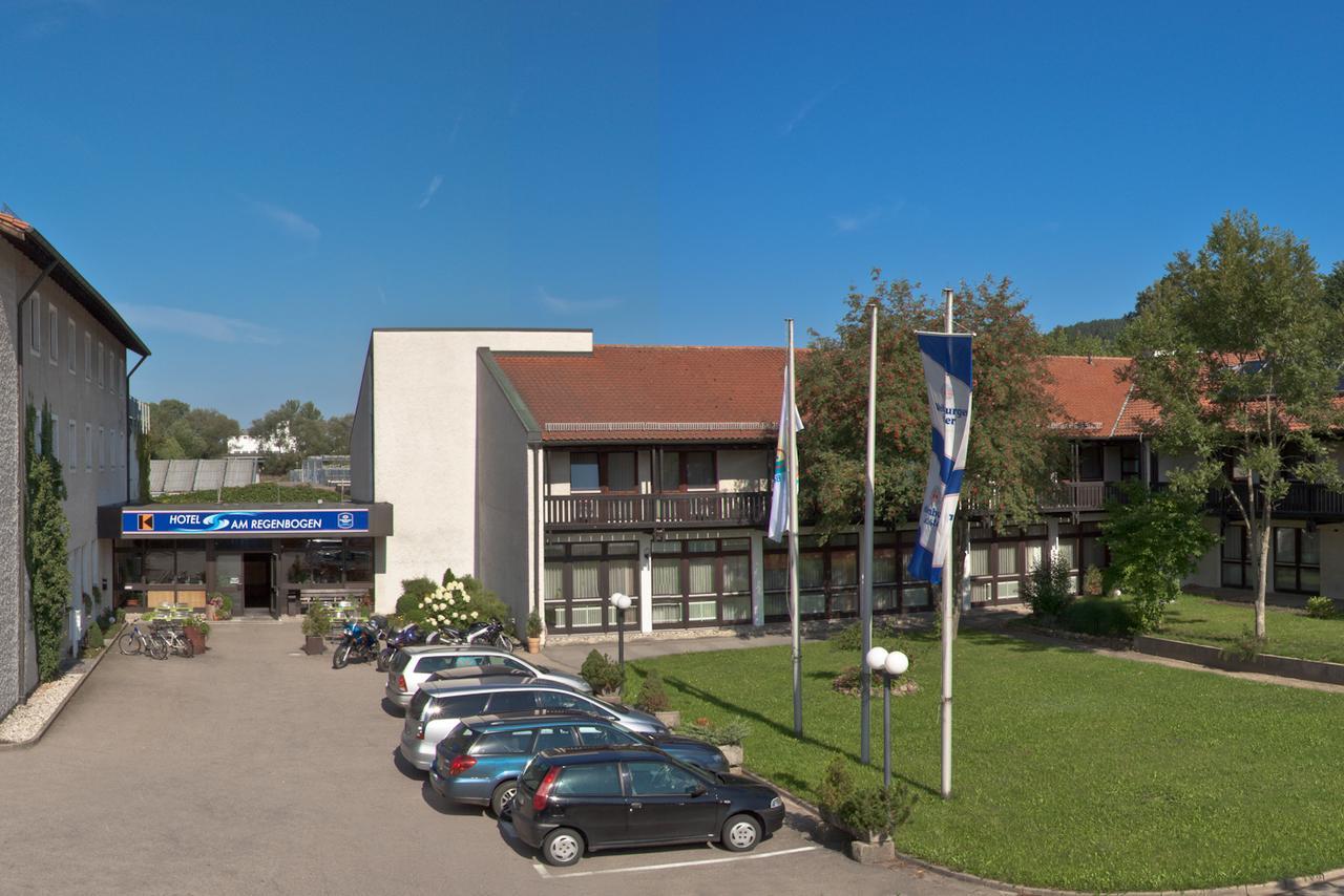 Hotel Am Regenbogen Cham Extérieur photo